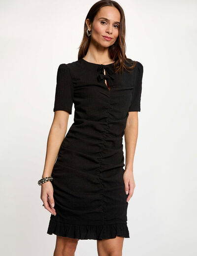 Vestido corto ajustado negro mujer