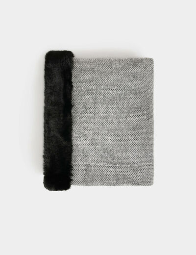 Capa con detalles pelo de imitación crudo mujer