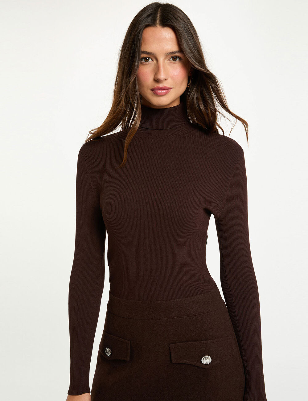 Vestido corto ajustado 2 en 1 marr&oacute;n oscuro mujer