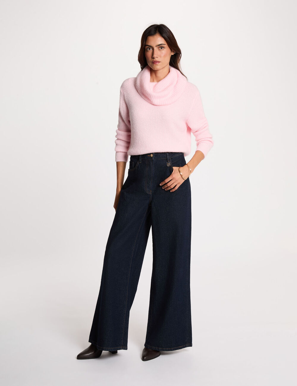 rosa pastel mujer