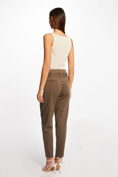 Top tirantes anchos con cadenas marfil mujer