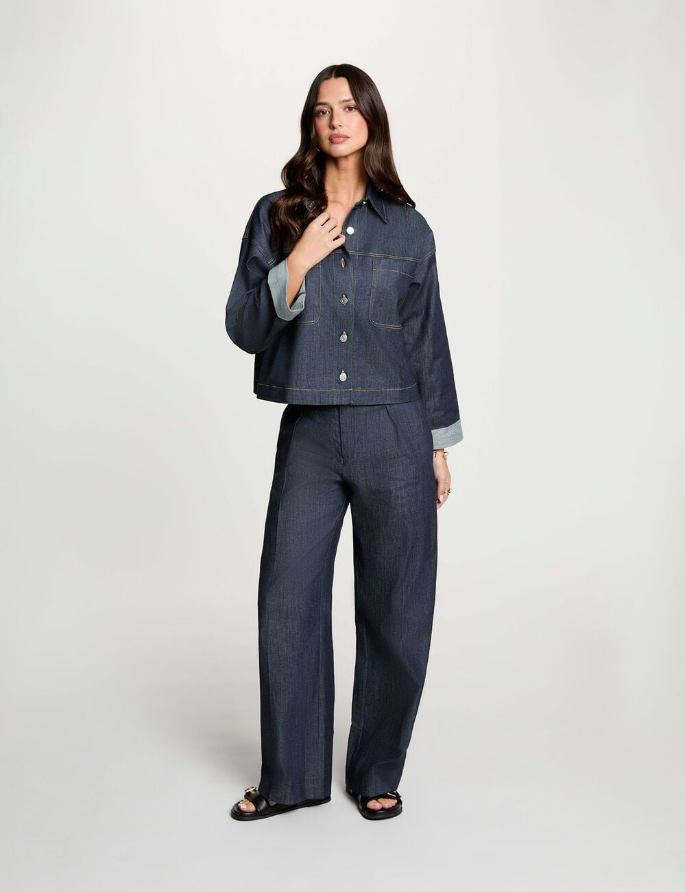 Chaqueta vaquera corta denim crudo mujer