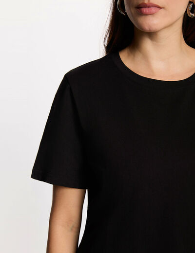 Camiseta bordada cuello redondo negro mujer