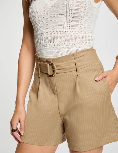 Short ajustado con rayas beis claro mujer