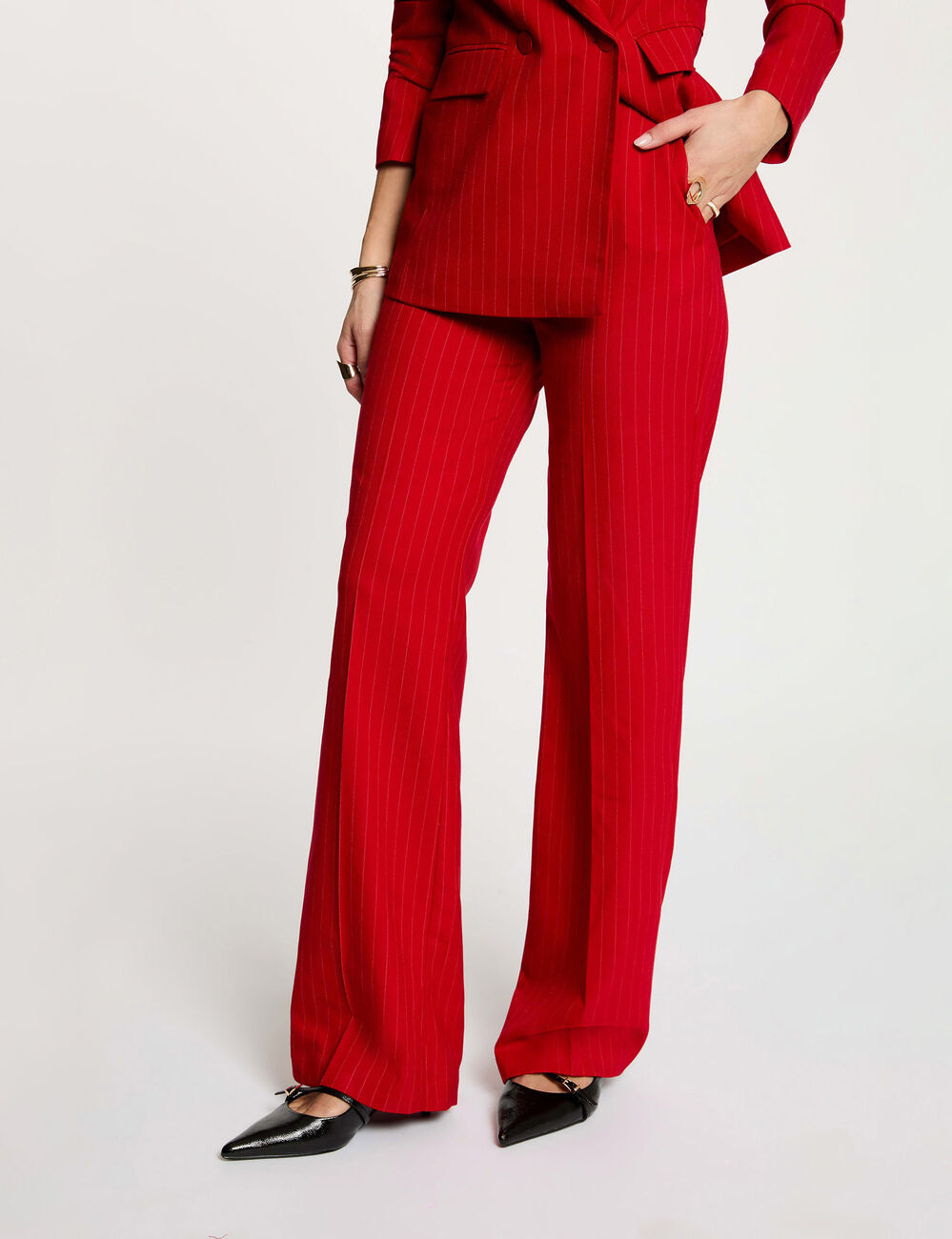 Pantal&oacute;n recto de tiro alto rojo mujer