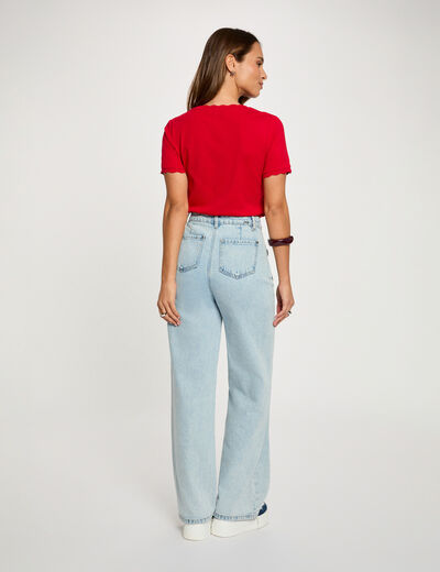 Camiseta entallada con cuello en v rojo mujer