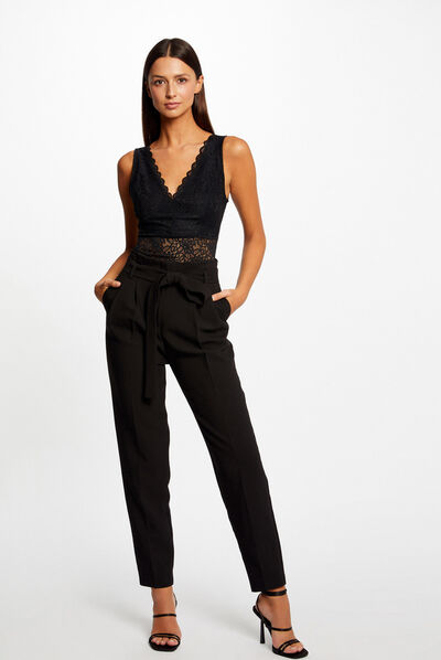 Top tirantes anchos con encaje negro mujer