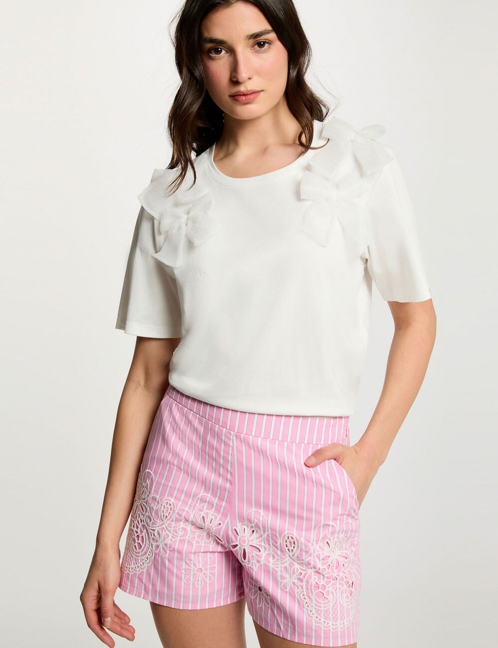 Pantal&oacute;n corto de cintura alta rosa mujer