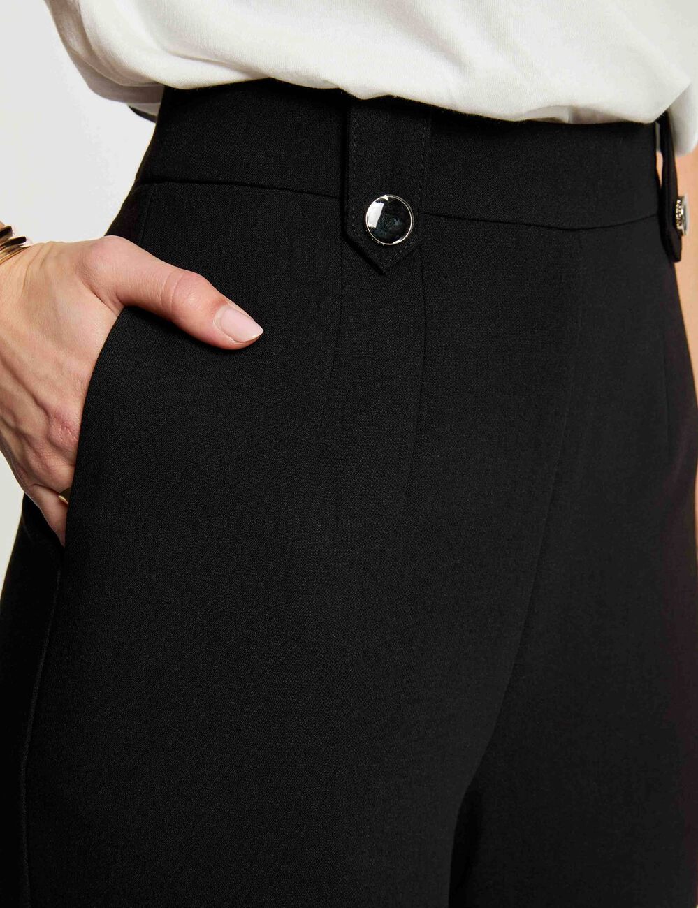 Pantal&oacute;n ancho de tiro alto negro mujer