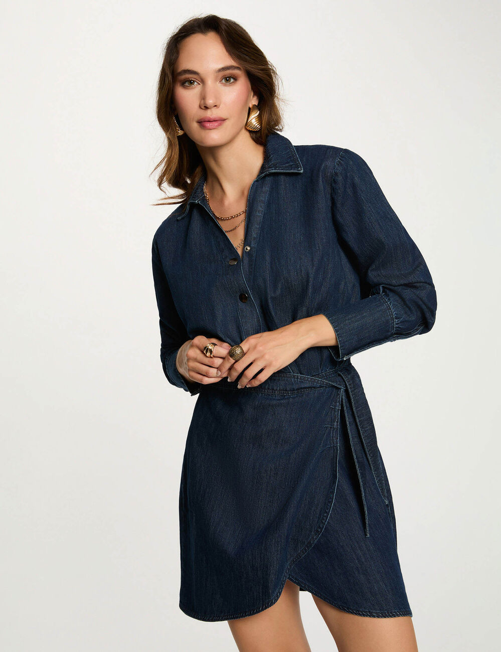 Vestido corto cruzado denim crudo mujer