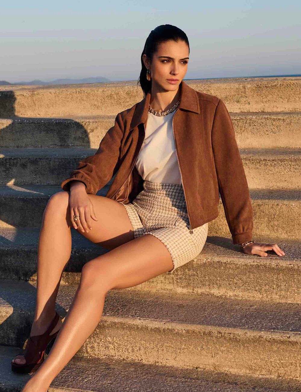 Chaqueta de antelina marrón coñac mujer