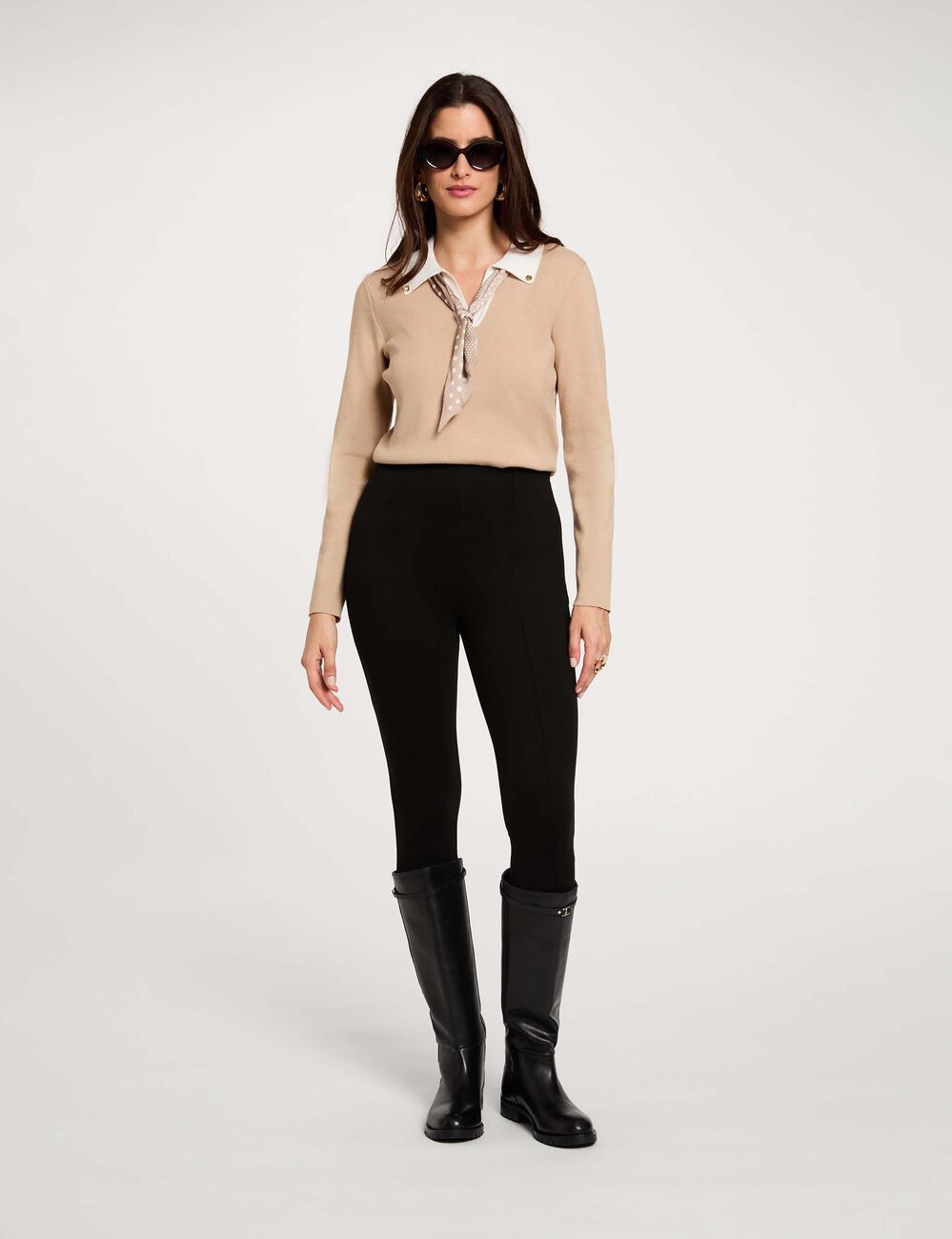 Jersey con cuello vuelto beige mujer