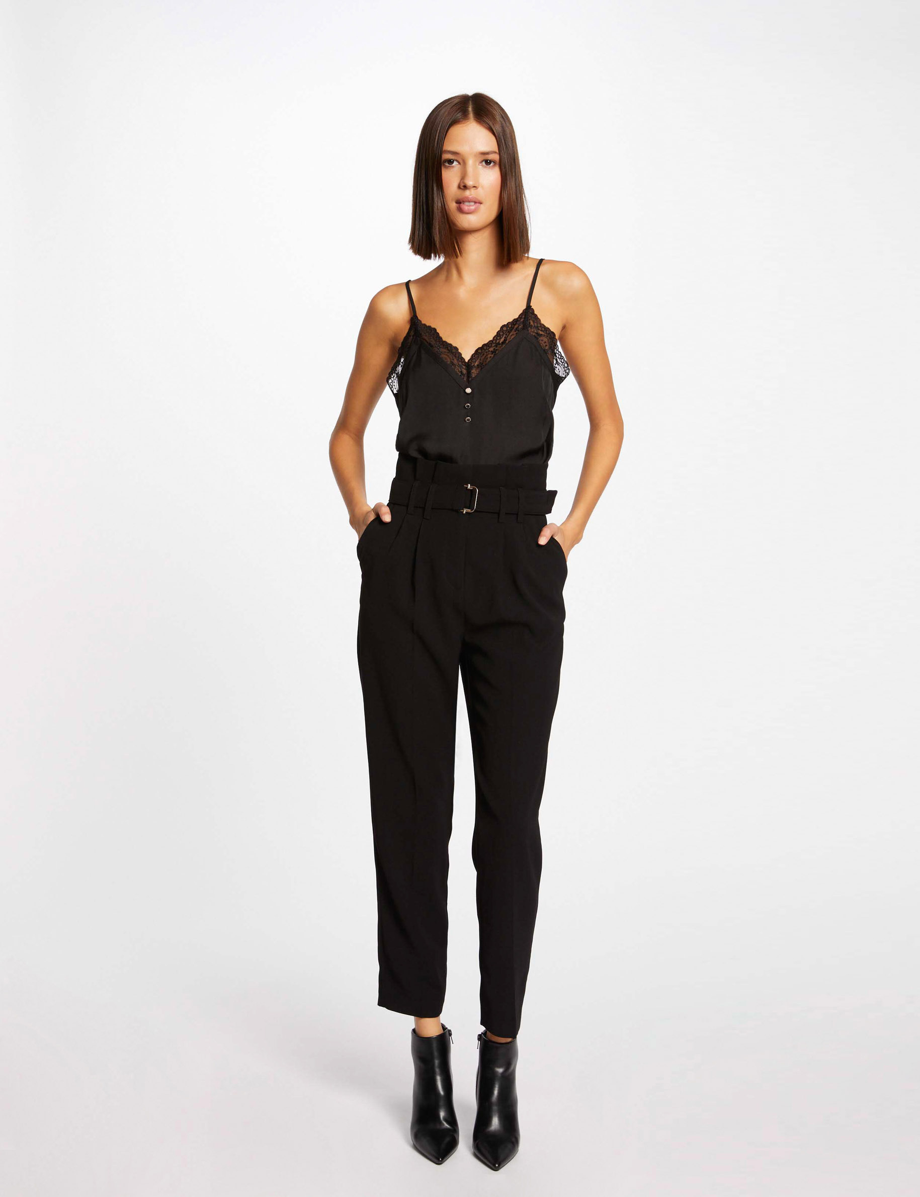 Top tirantes finos con botones negro mujer Top tirantes finos con botones negro mujer