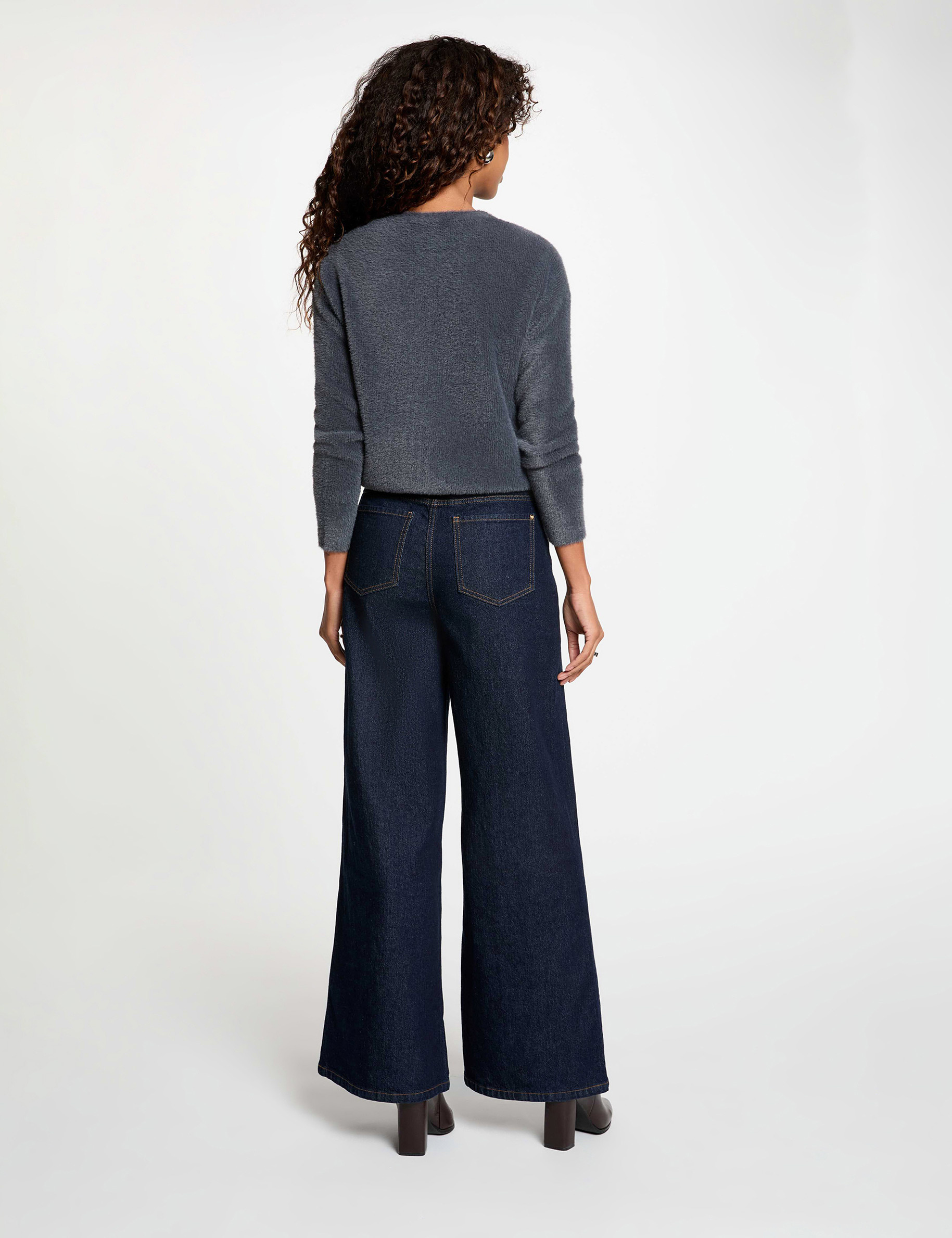 Jersey con cuello redondo y botones mujer