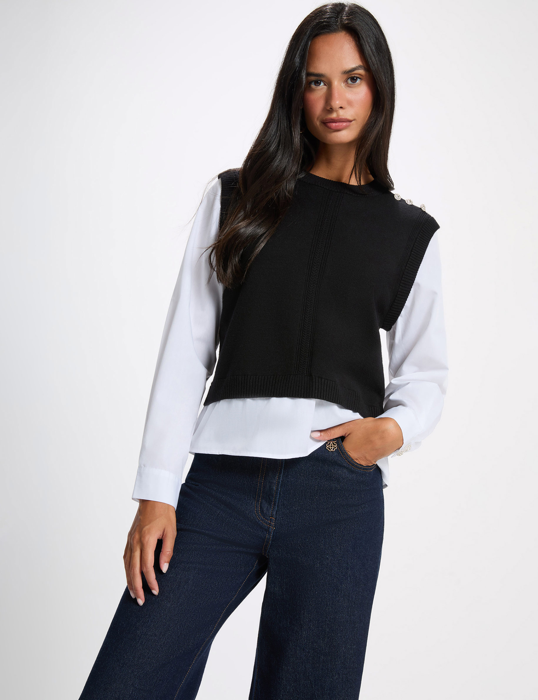 Jersey ajustado con cuello vuelto negro mujer