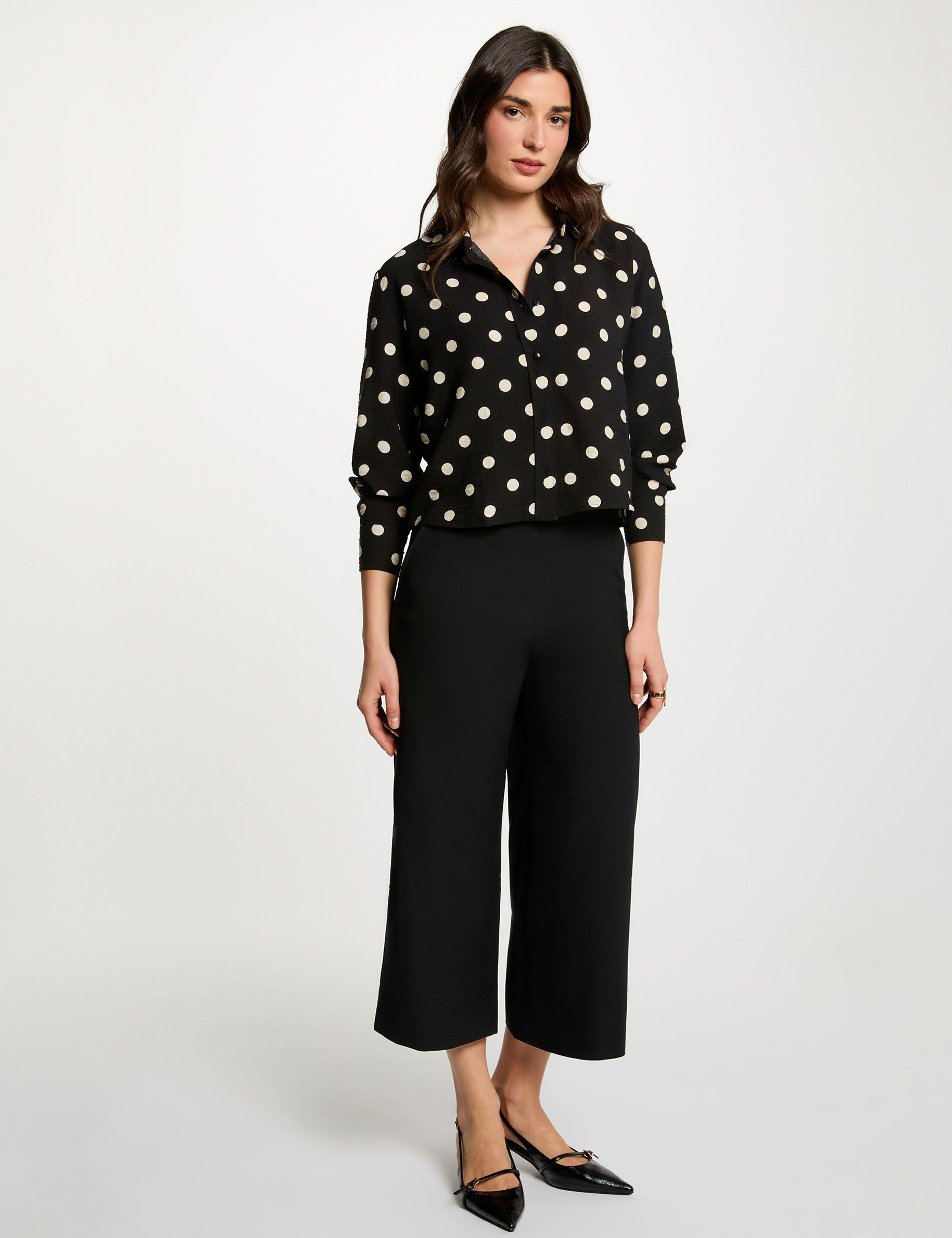Pantal&oacute;n ancho de tiro alto negro mujer