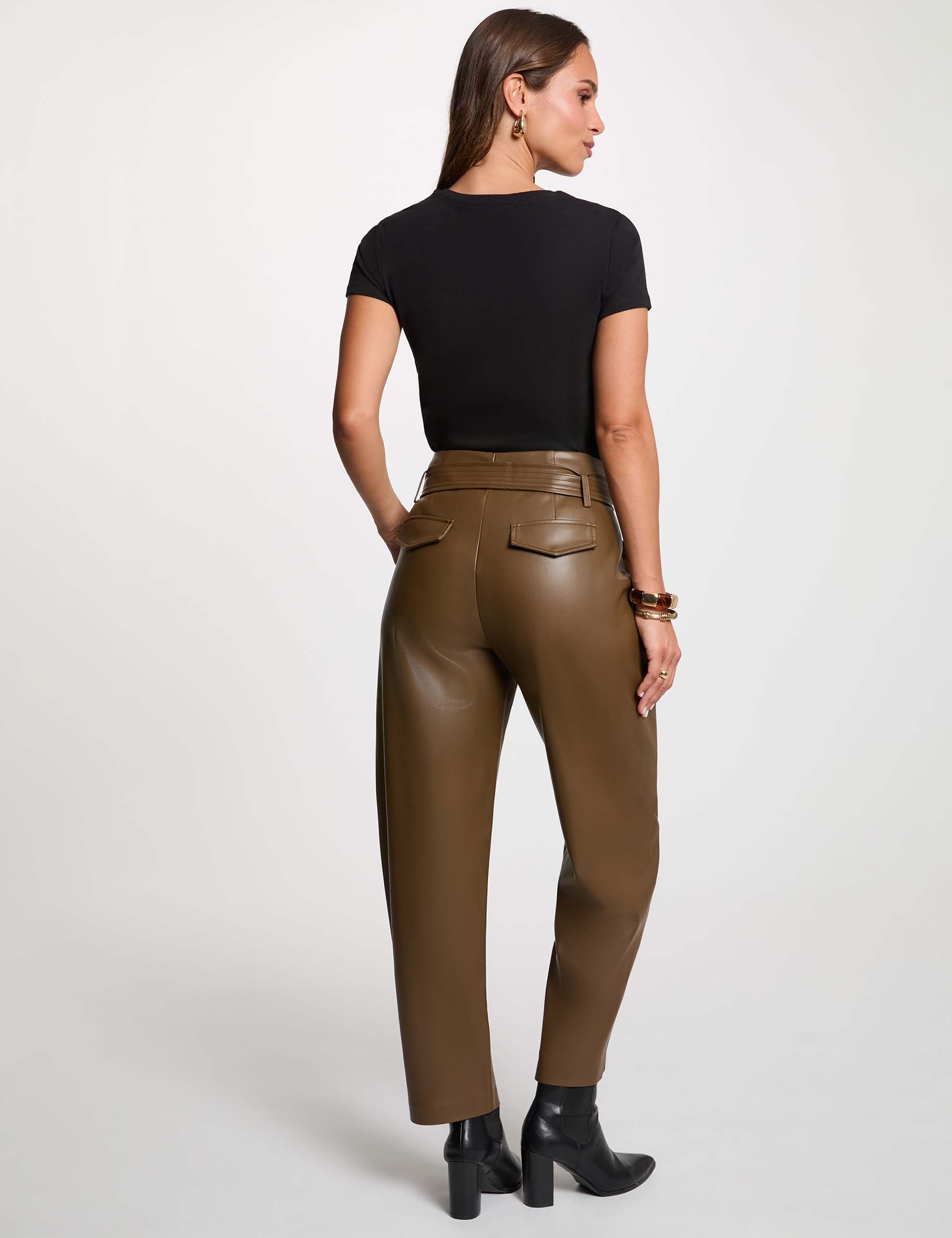 Pantal&oacute;n ancho de tiro alto verde caqui mujer