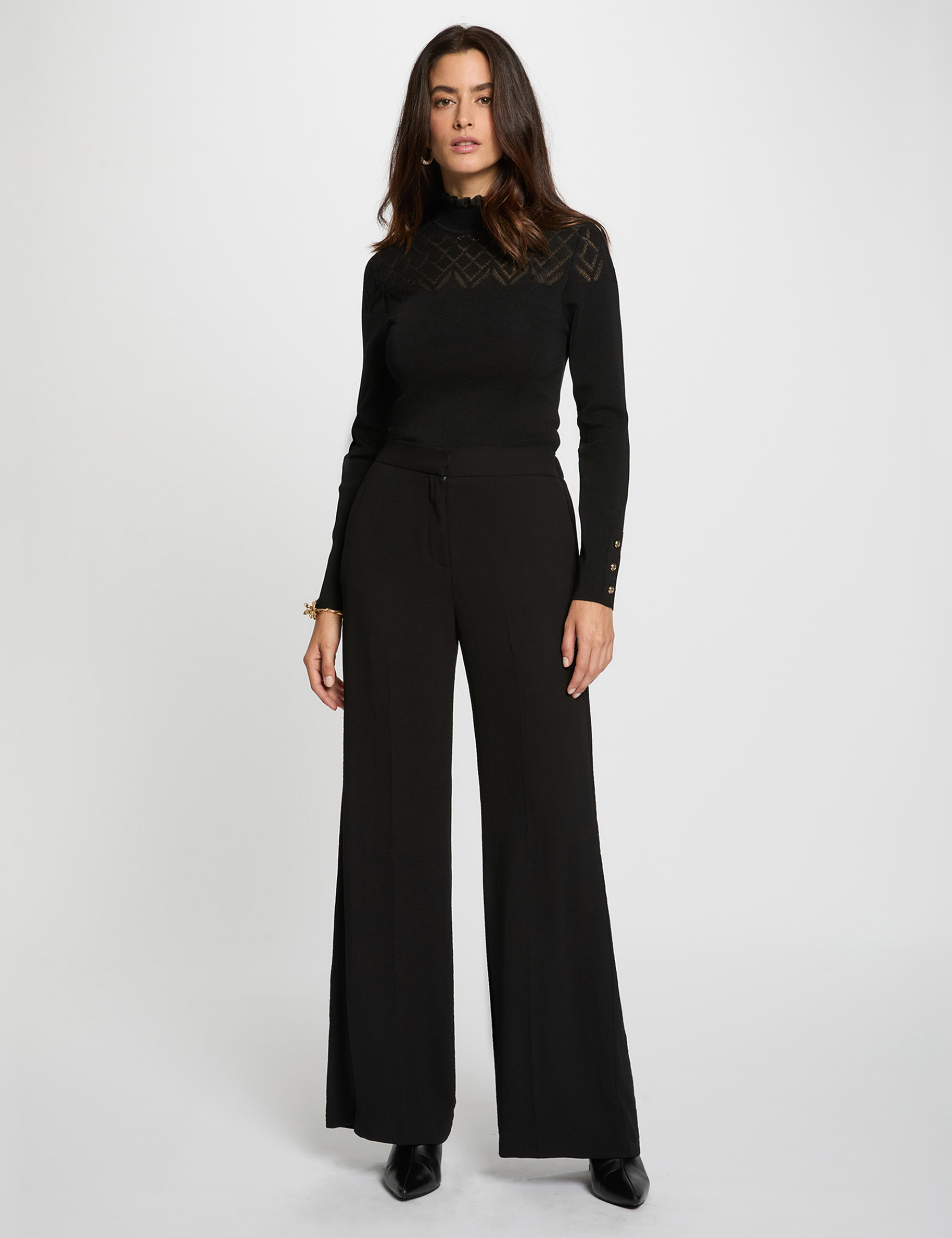 pantalon ancho y fluido negro mujer Pantalón ancho y fluido negro mujer