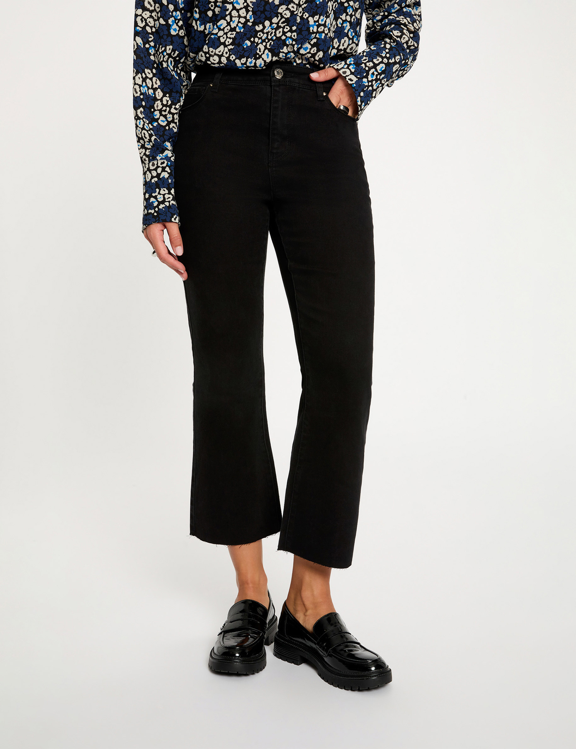 Vaqueros flare 7/8 negro mujer