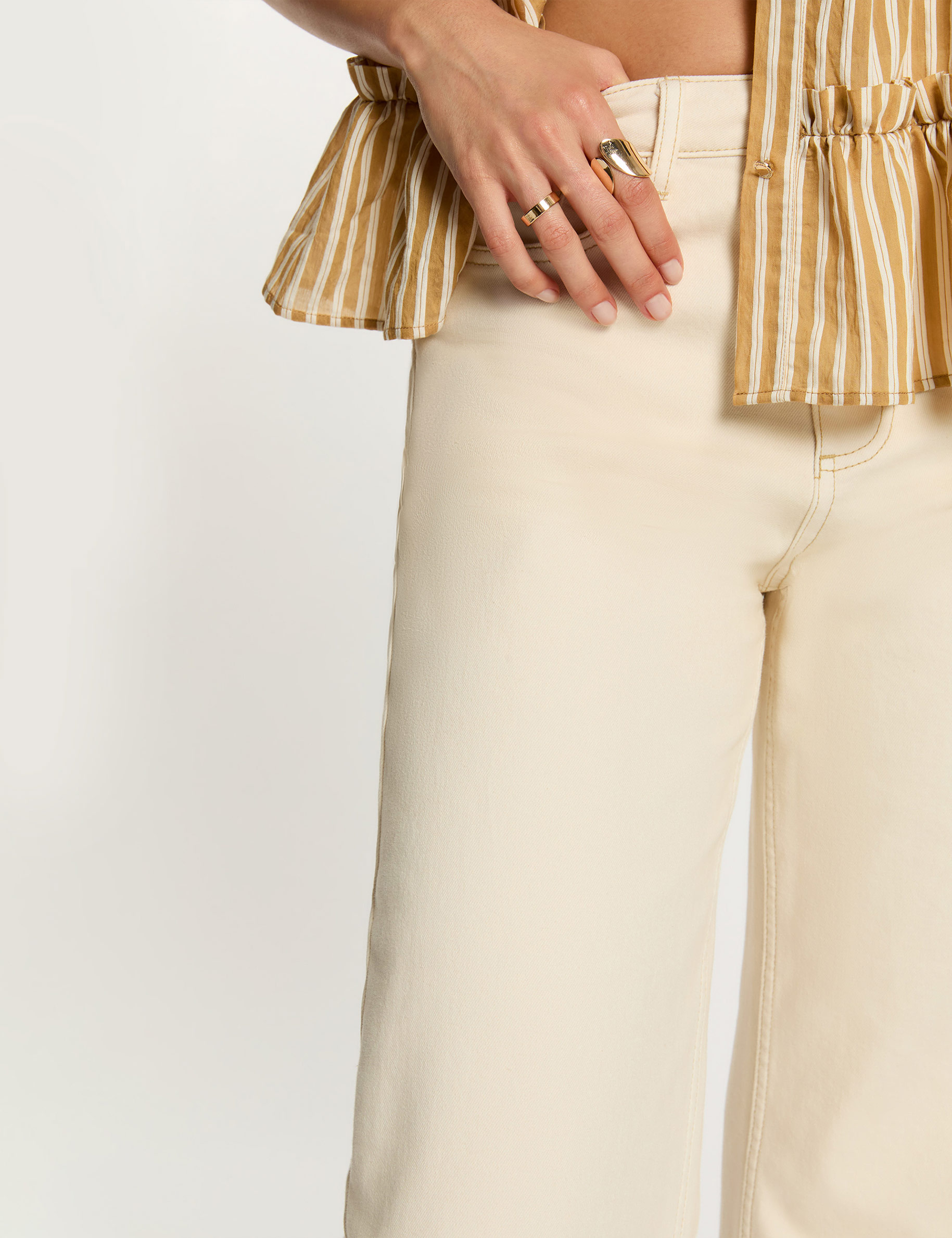 Vaquero ancho beige mujer