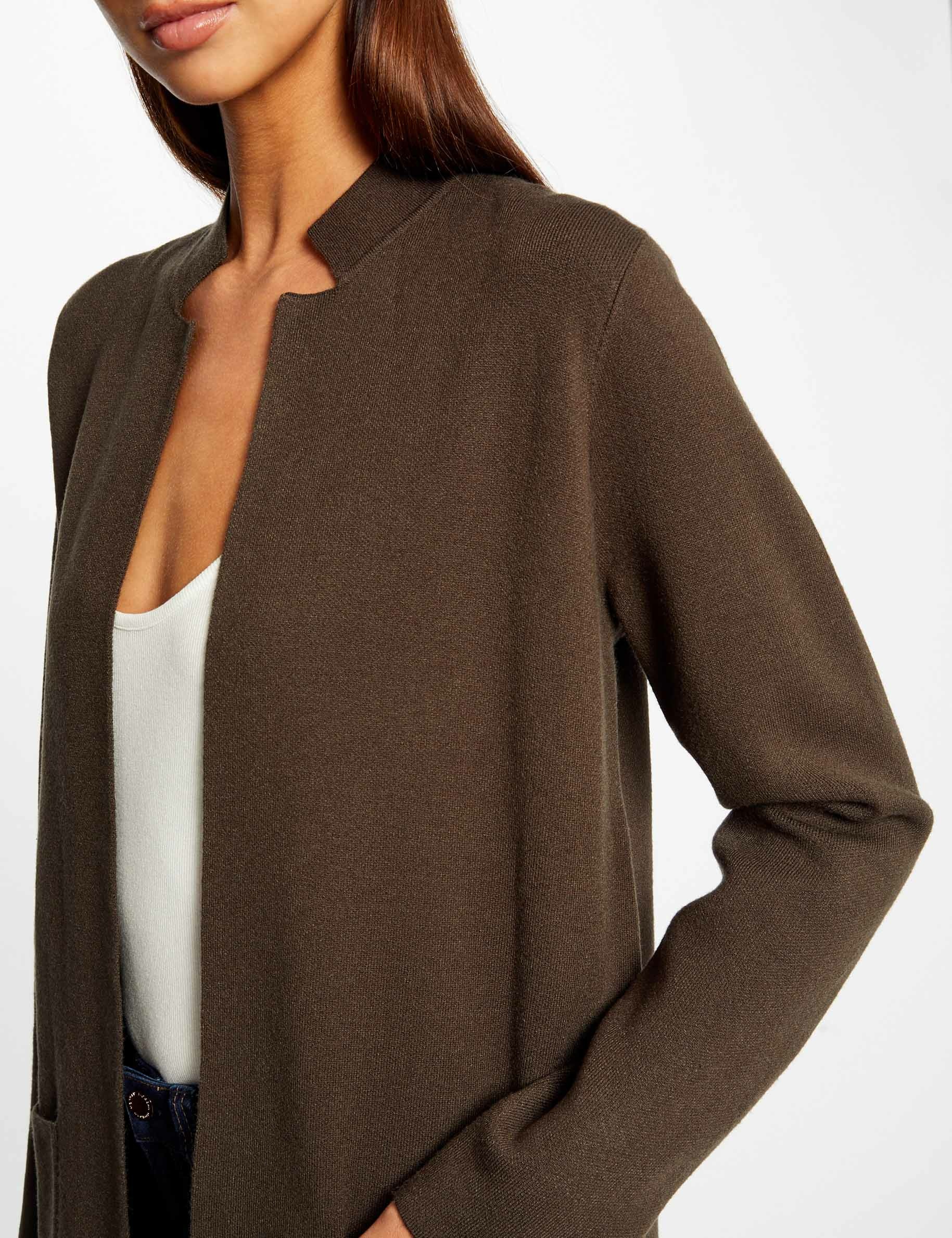 cardigan largo recto con cuello abierto verde oscuro mujer Cárdigan largo recto con cuello abierto verde oscuro mujer