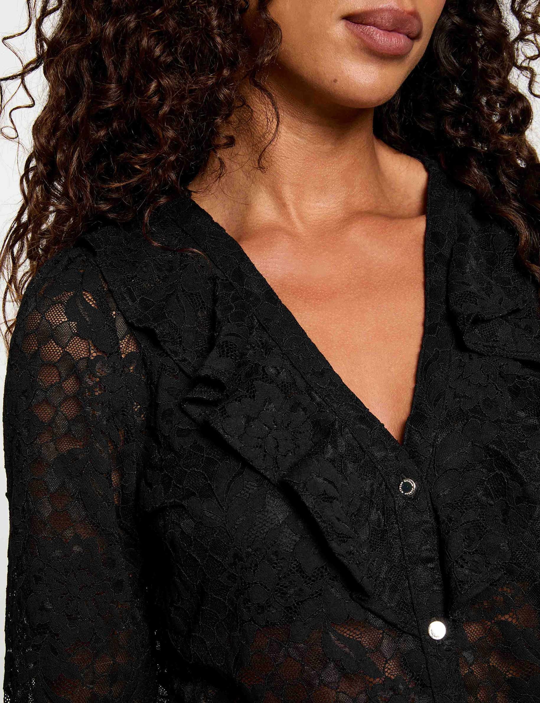 Blusa de encaje con cuello en v negro mujer
