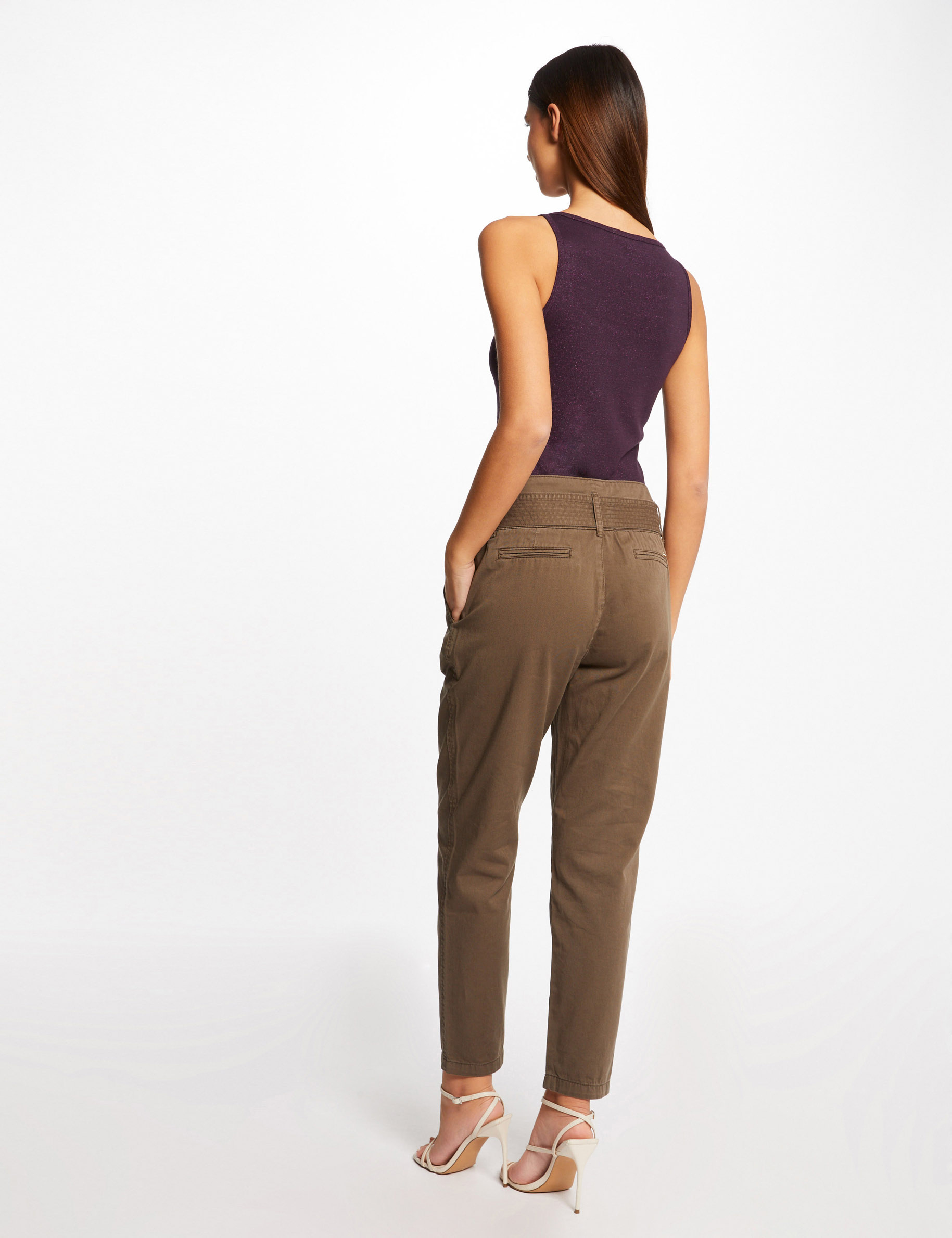Top tirantes anchos con cadenas ciruela mujer Top tirantes anchos con cadenas ciruela mujer