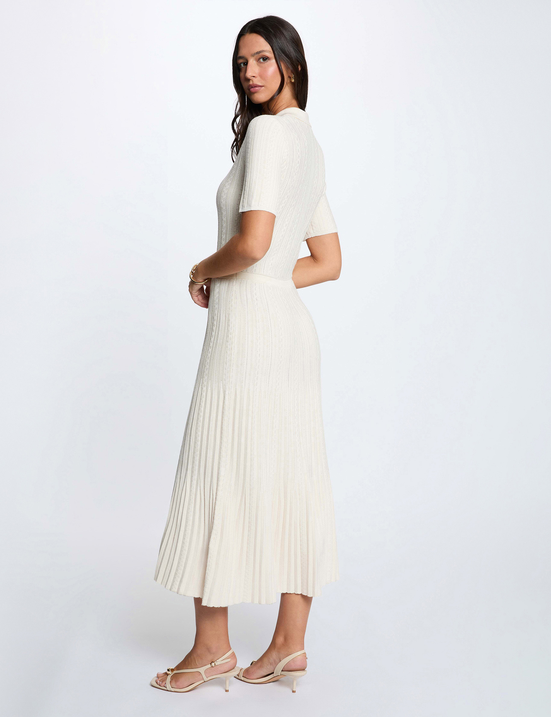 Vestido de punto con cuello vuelto marfil mujer
