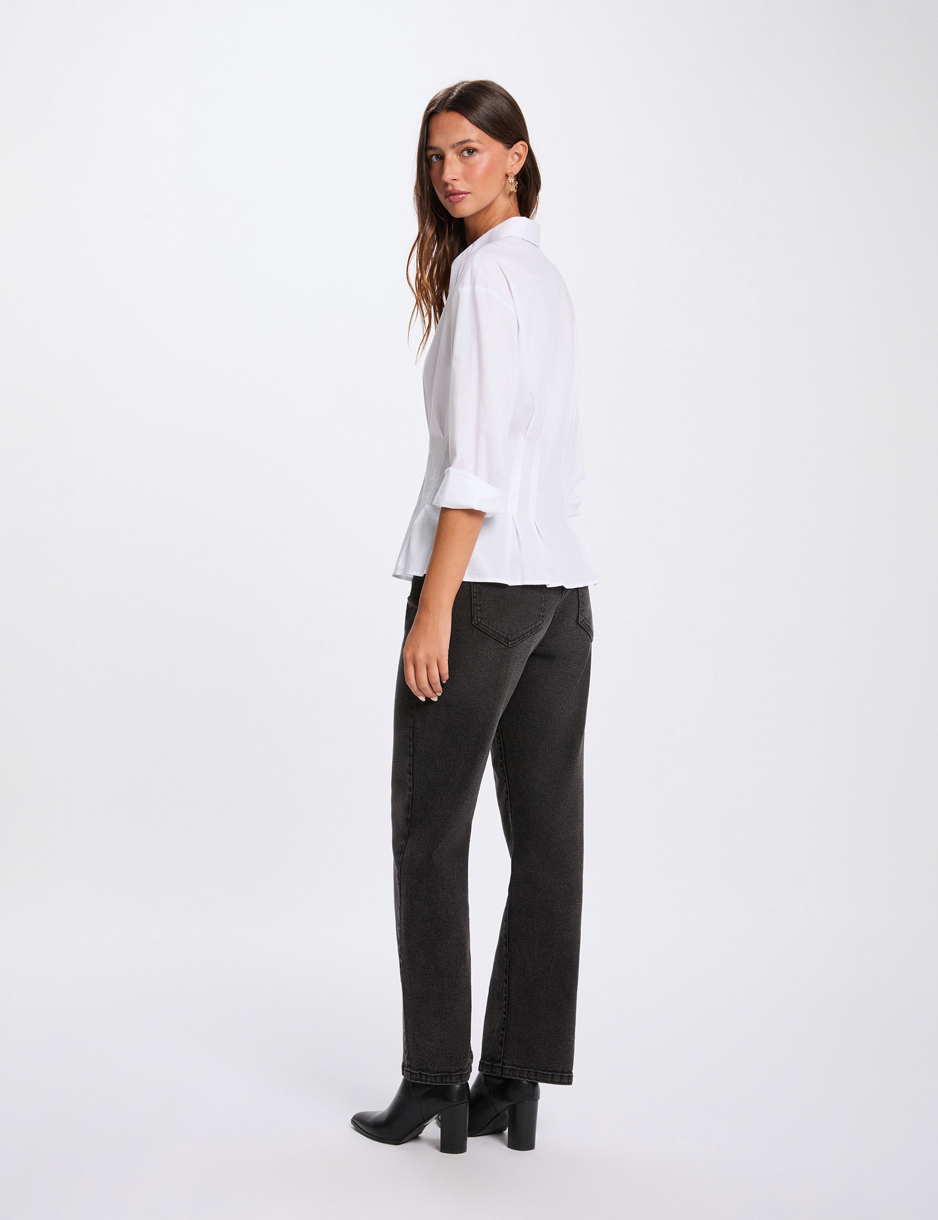 Camisa entallada con cuello de solapa blanco mujer