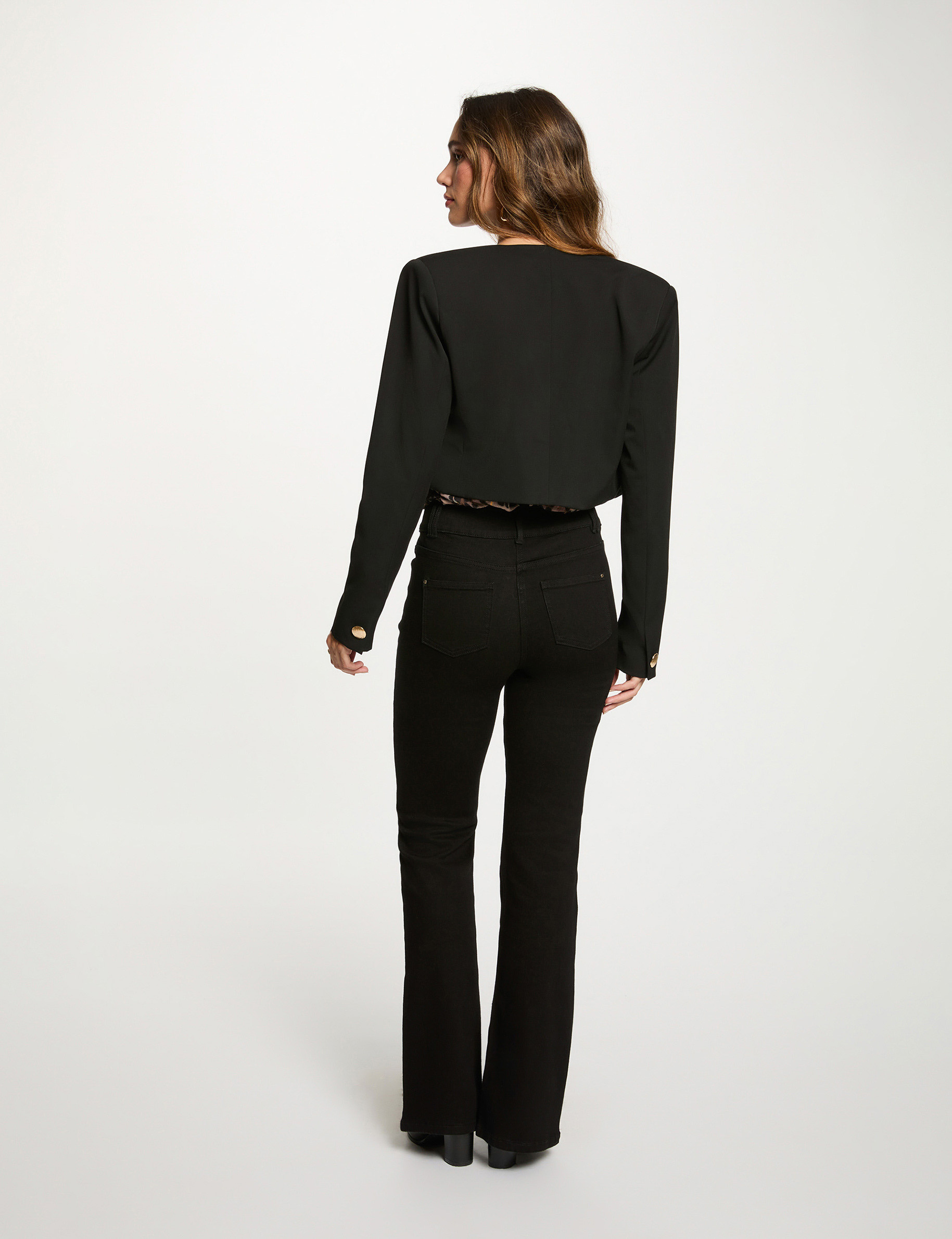 Chaqueta corta sin mangas negro mujer