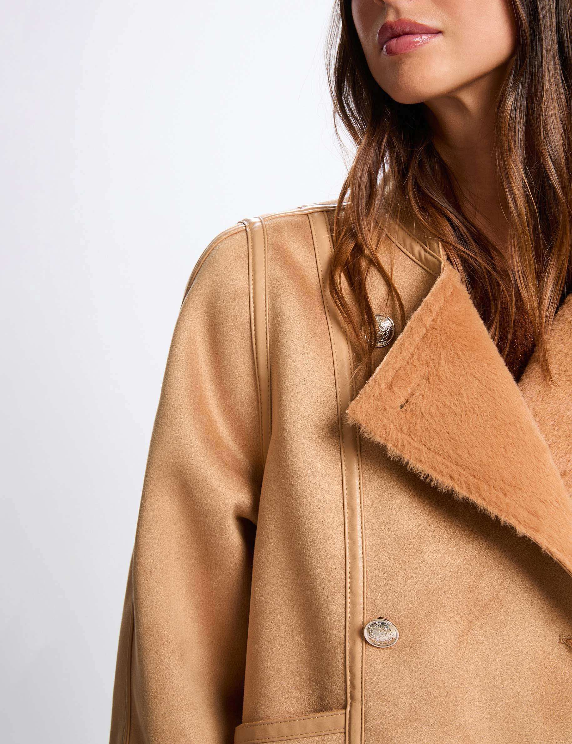 Chaqueta corta de piel con lana marr&oacute;n co&ntilde;ac mujer