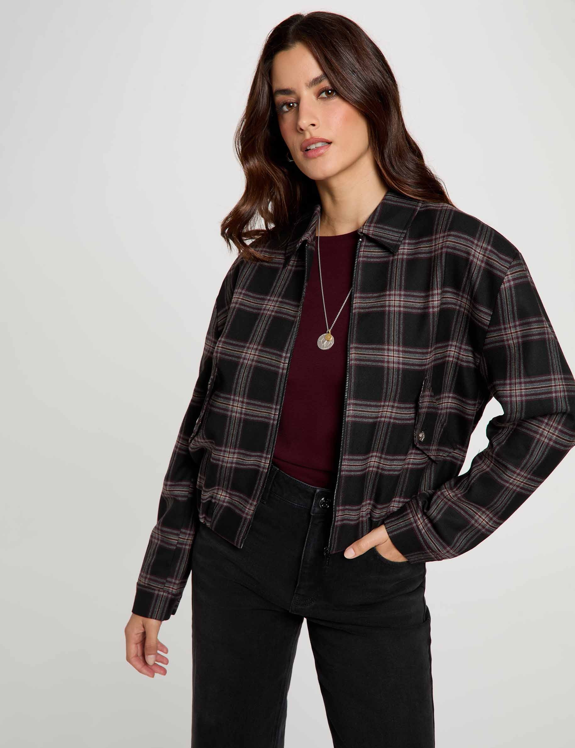 Chaqueta de cuadros negro mujer