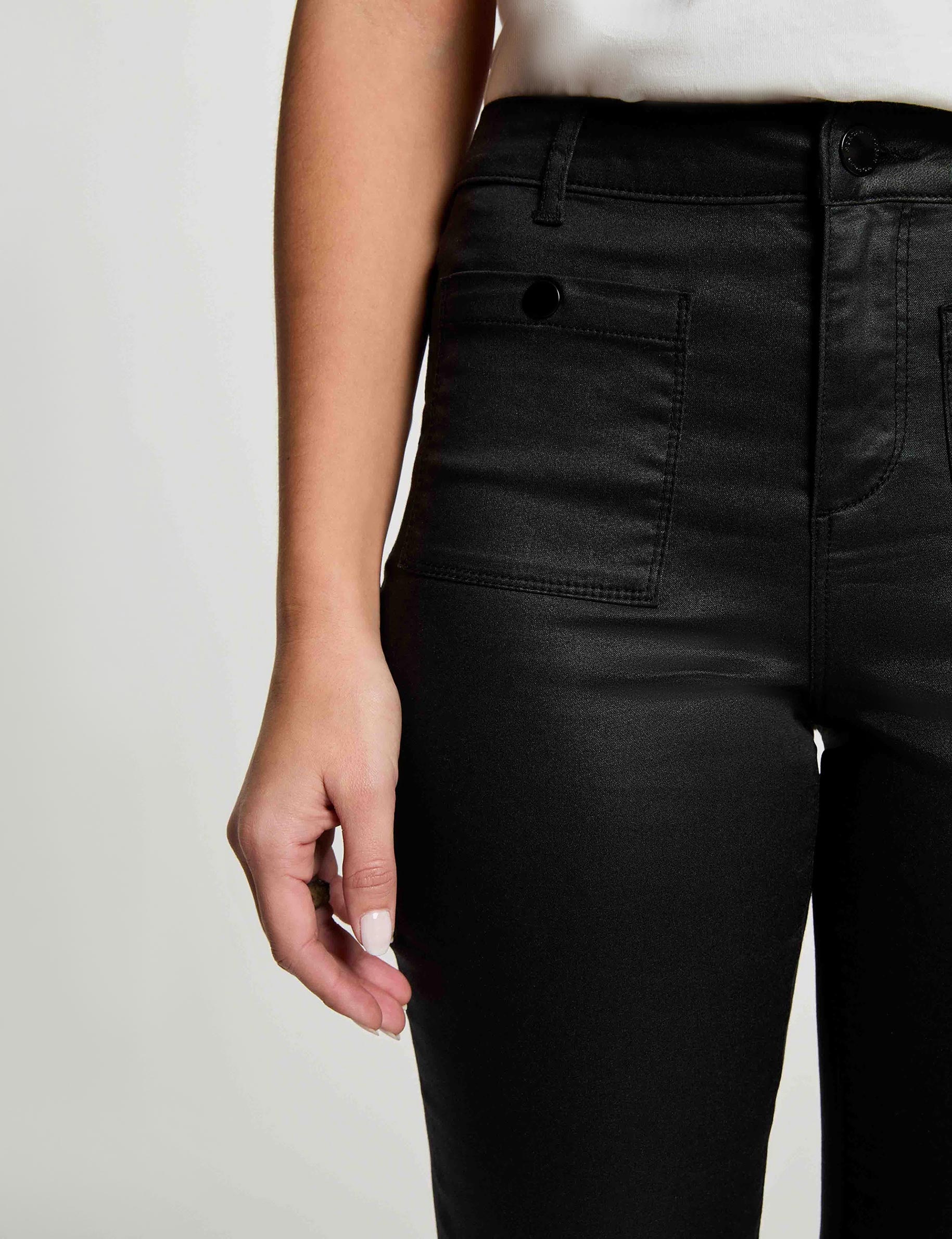 Pantal&oacute;n bootcut encerado negro mujer