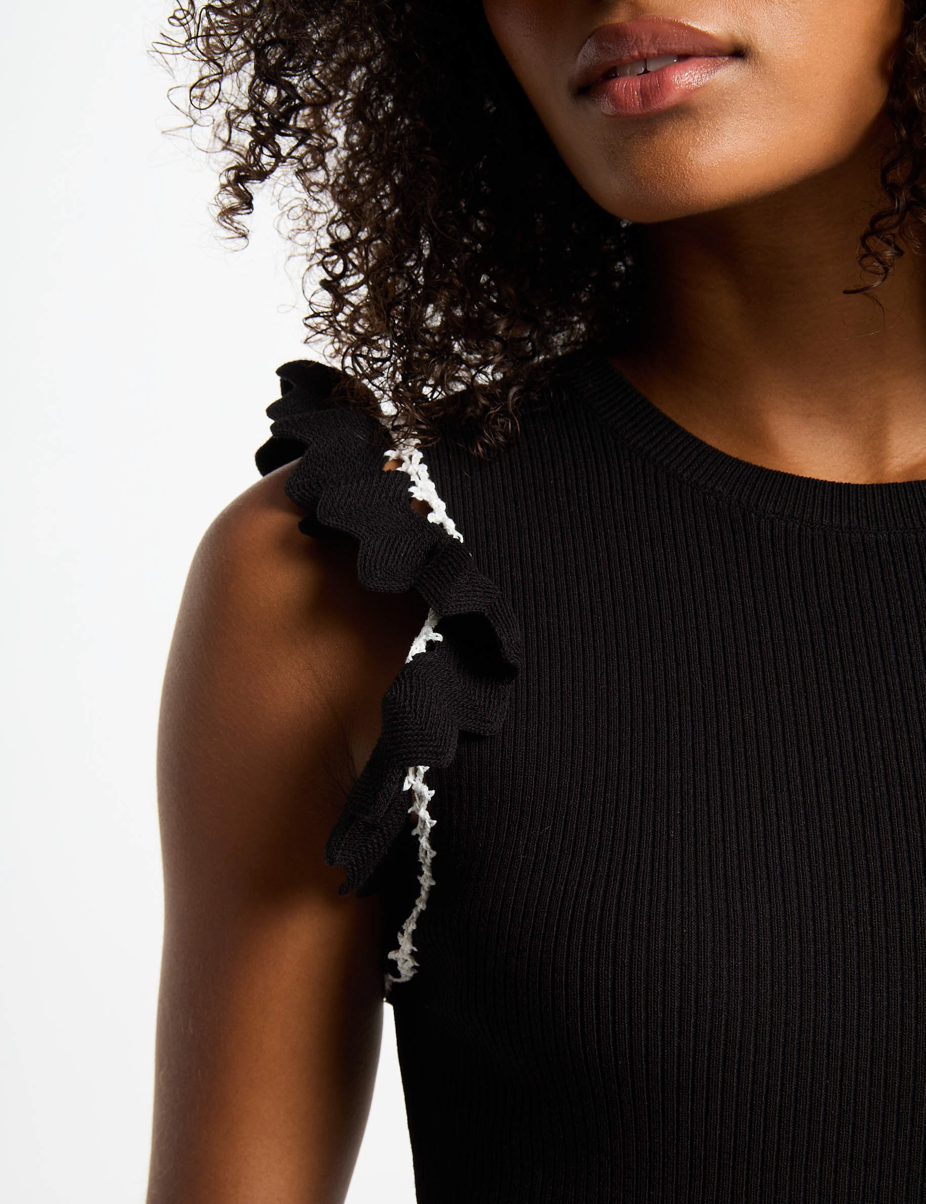 Vestido punto ajustado negro mujer