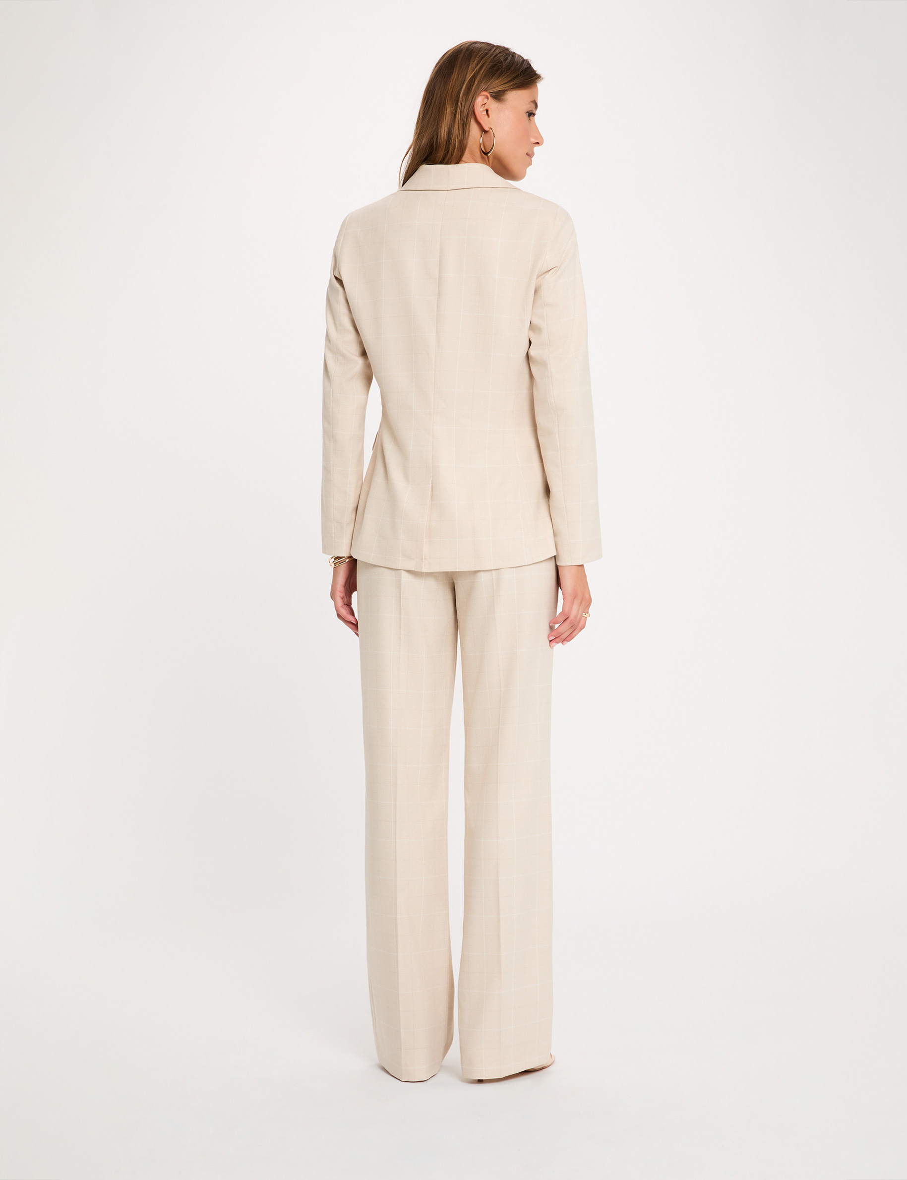 Pantal&oacute;n recto de tiro alto beige mujer