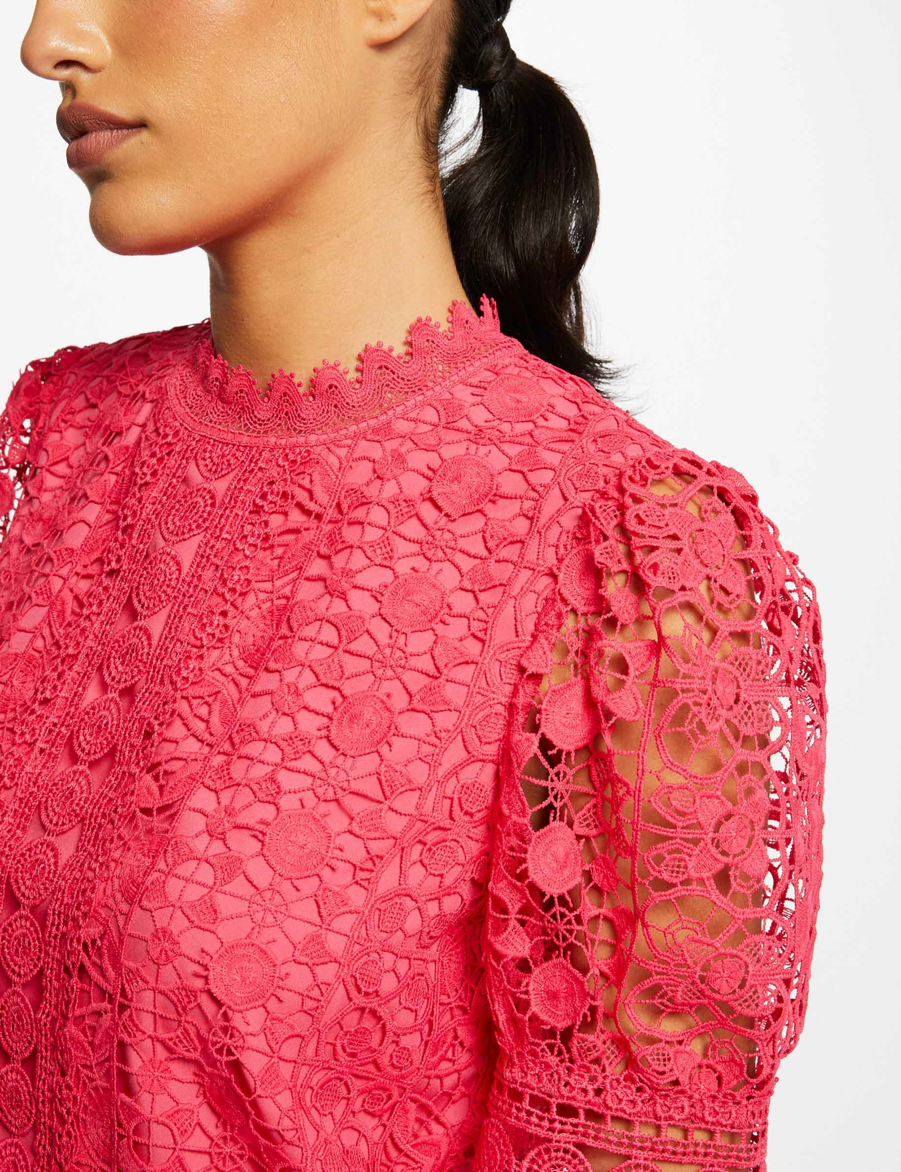 Blusa manga corta con encaje mujer Blusa manga corta con encaje mujer