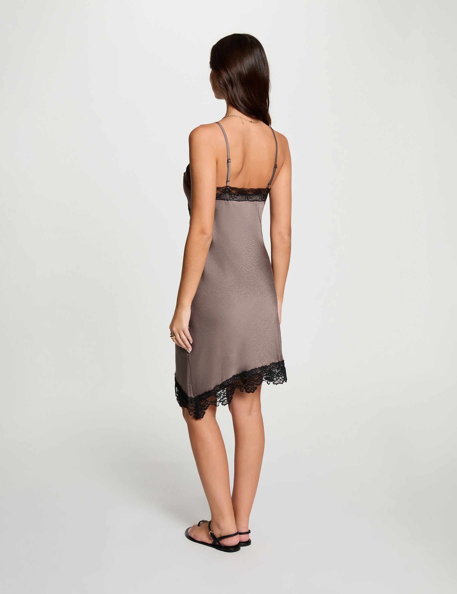 Vestido asim&eacute;trico satinado topo mujer