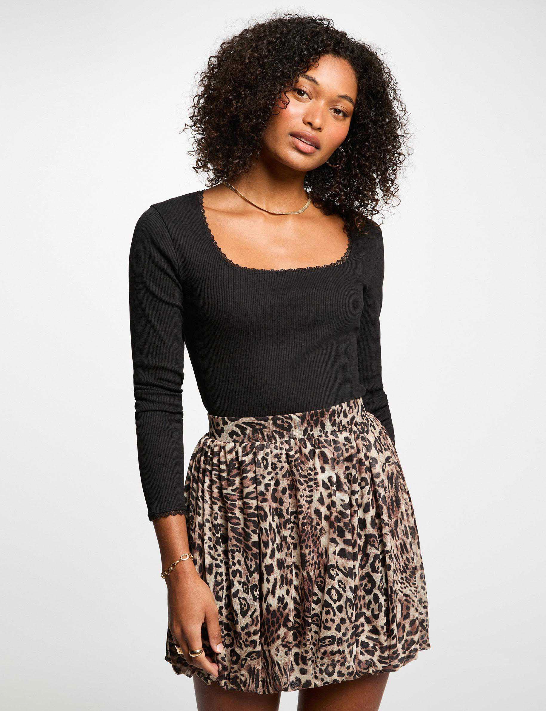 falda corta estampado multicolor mujer Falda corta estampado multicolor mujer