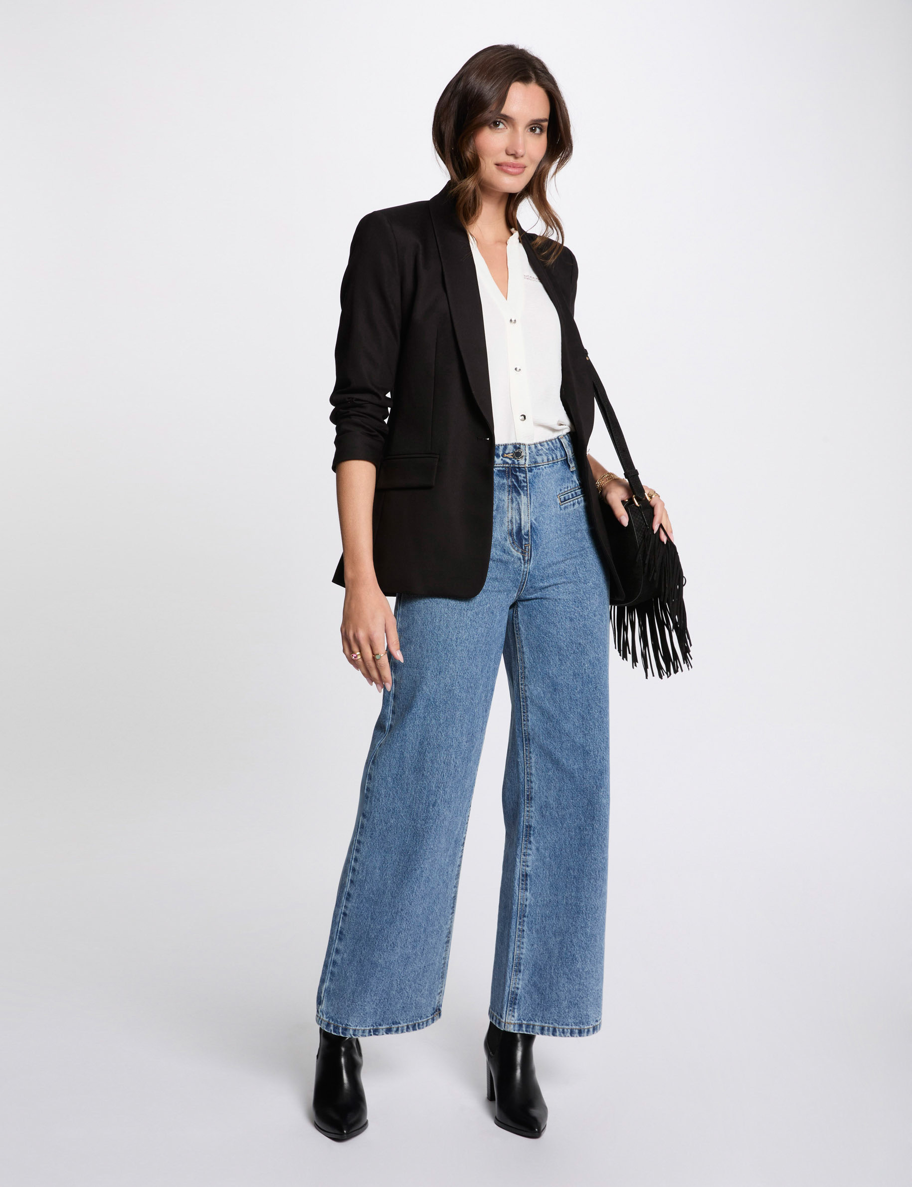 Chaqueta corta cuello chal negro mujer