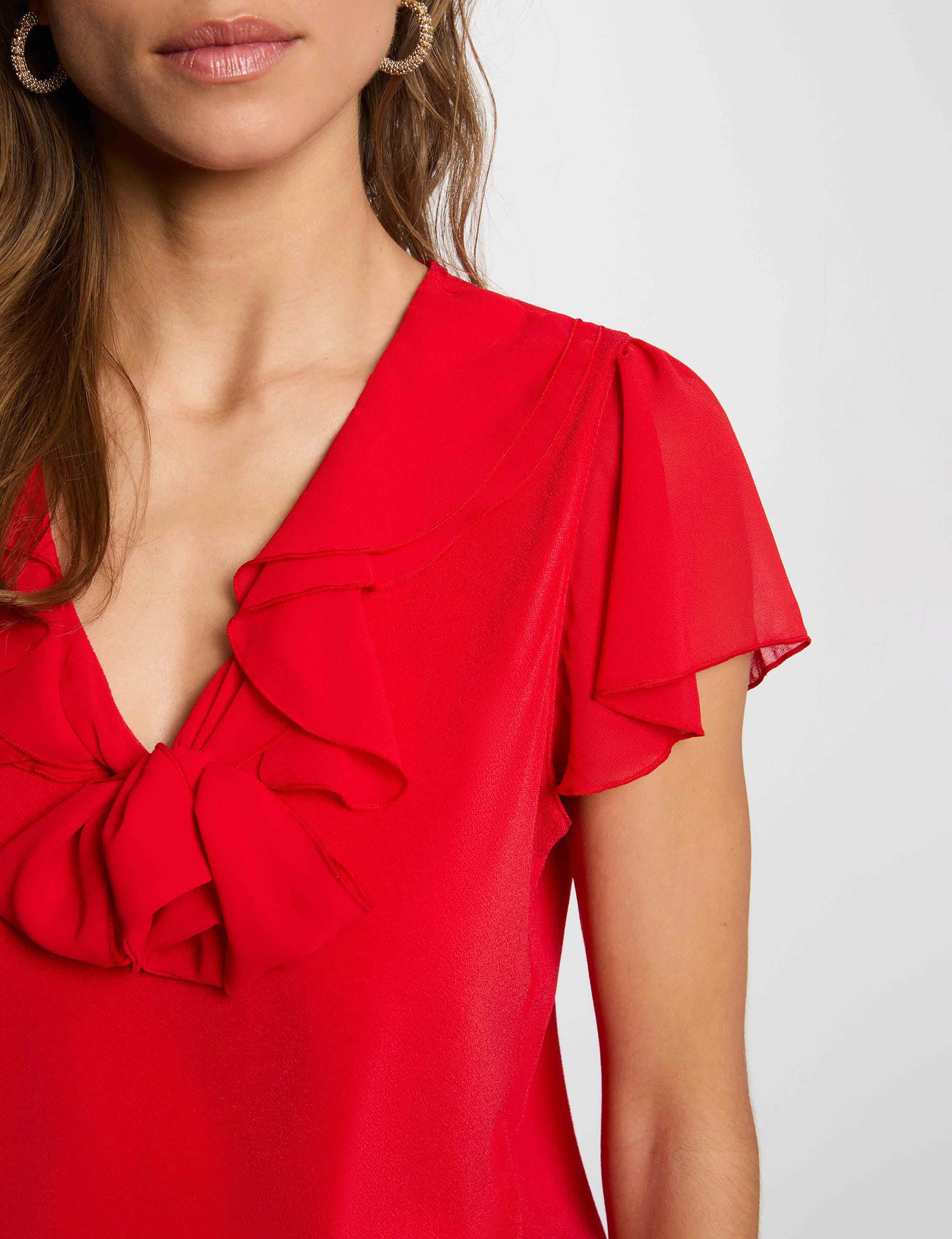 Camiseta con cuello lazada rojo vivo mujer