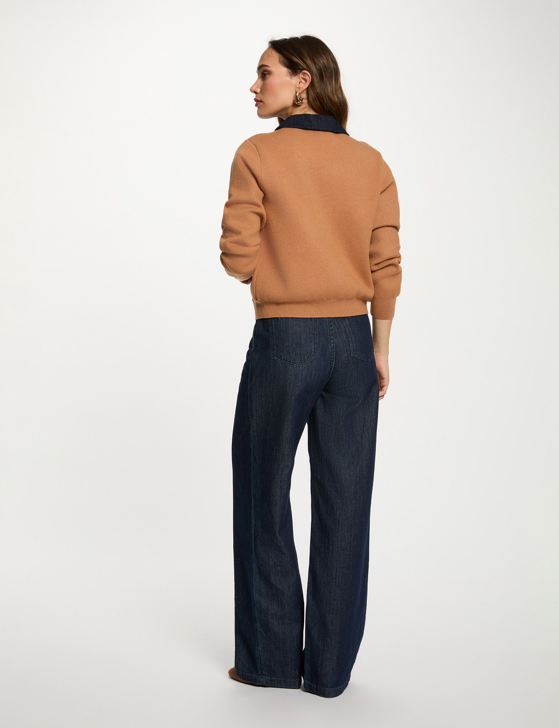 C&aacute;rdigan corto con cuello vuelto beige mujer