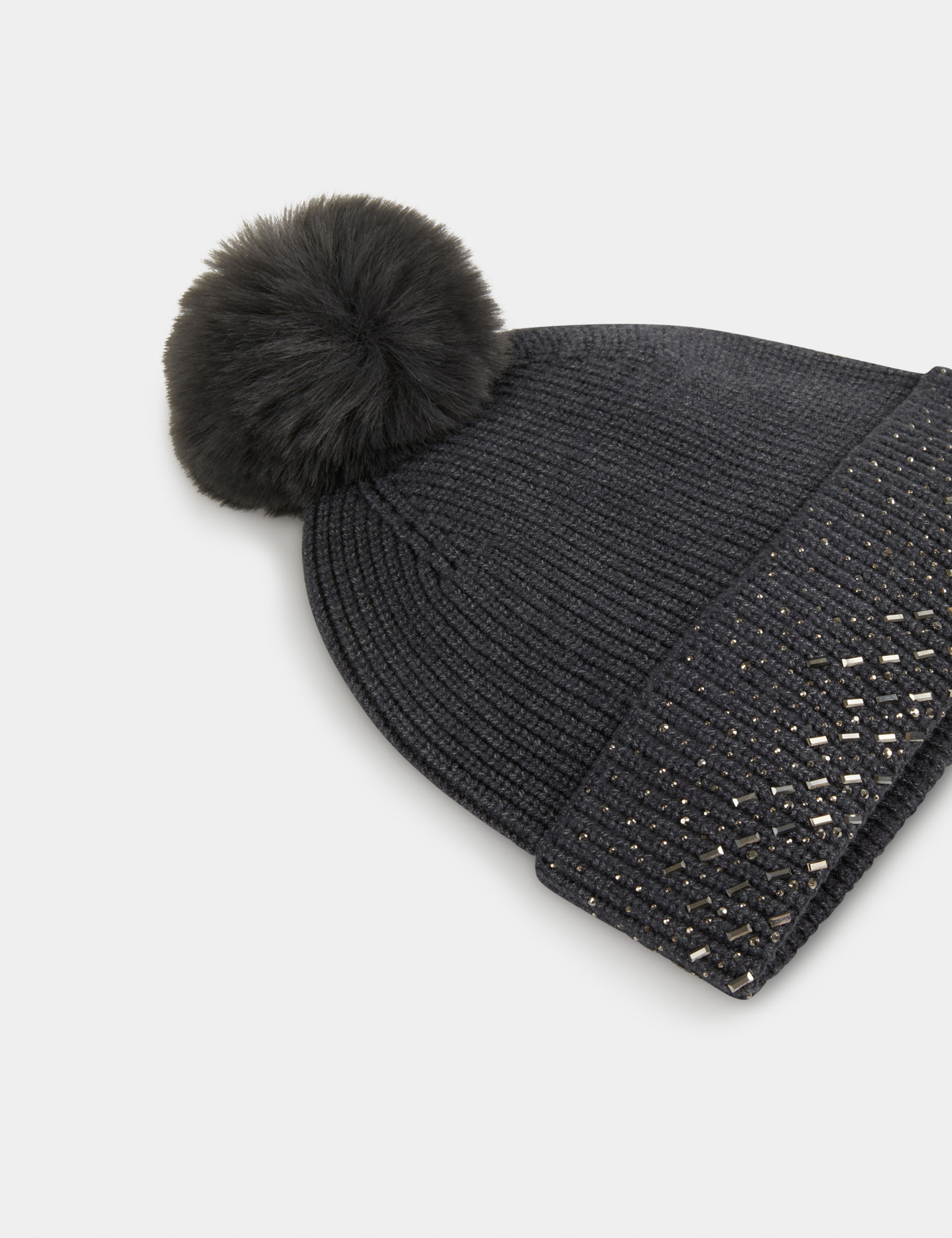 gorro con strass y pompon gris moyen mujer Gorro con strass y pompón gris moyen mujer