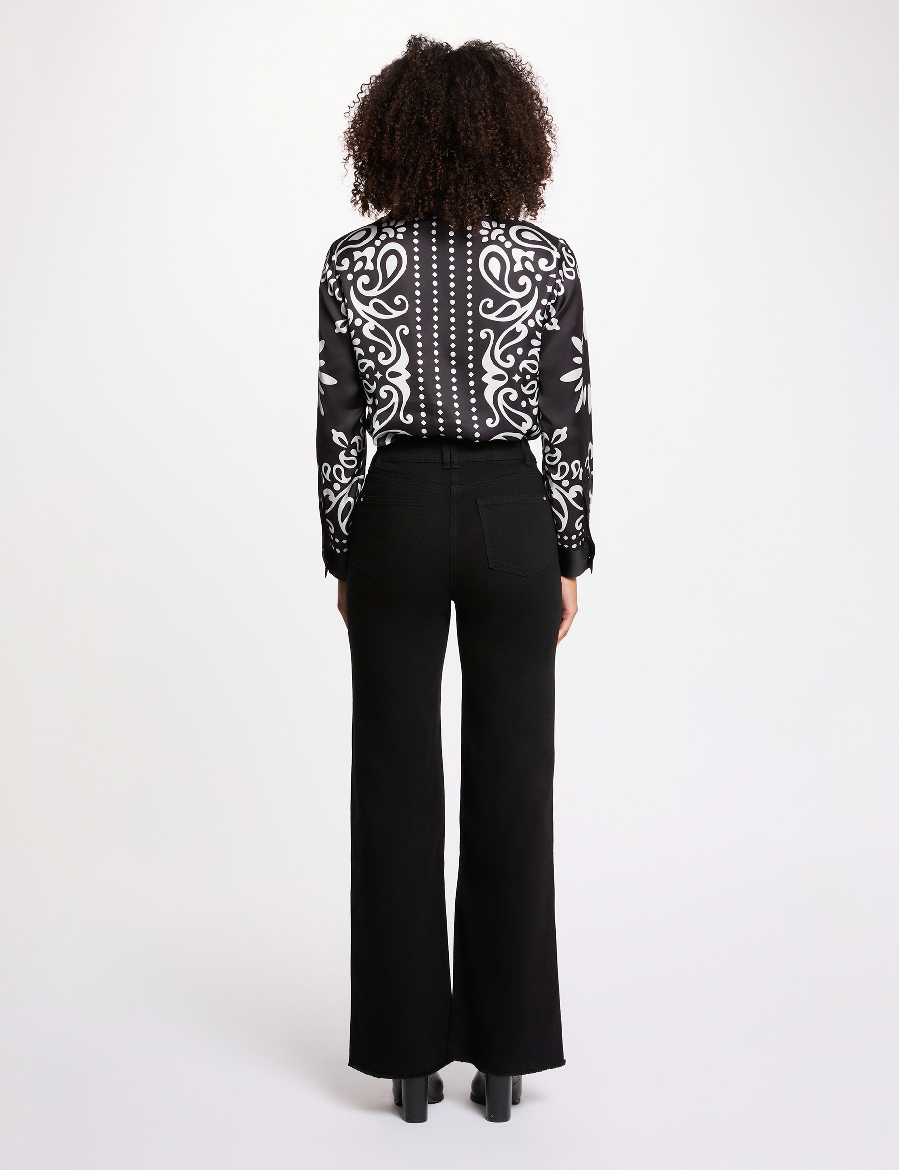 Camisa fluida estampada negro mujer