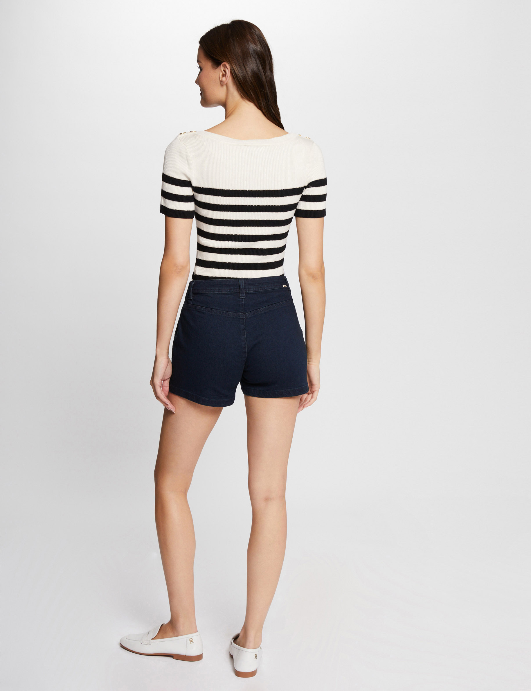 short vaquero ajustado denim crudo mujer Short vaquero ajustado denim crudo mujer