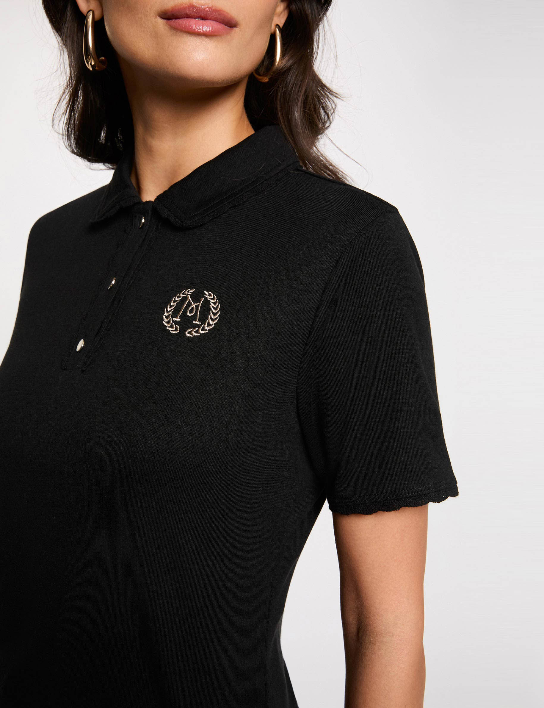 Punto ligero con cuello con solapa negro mujer