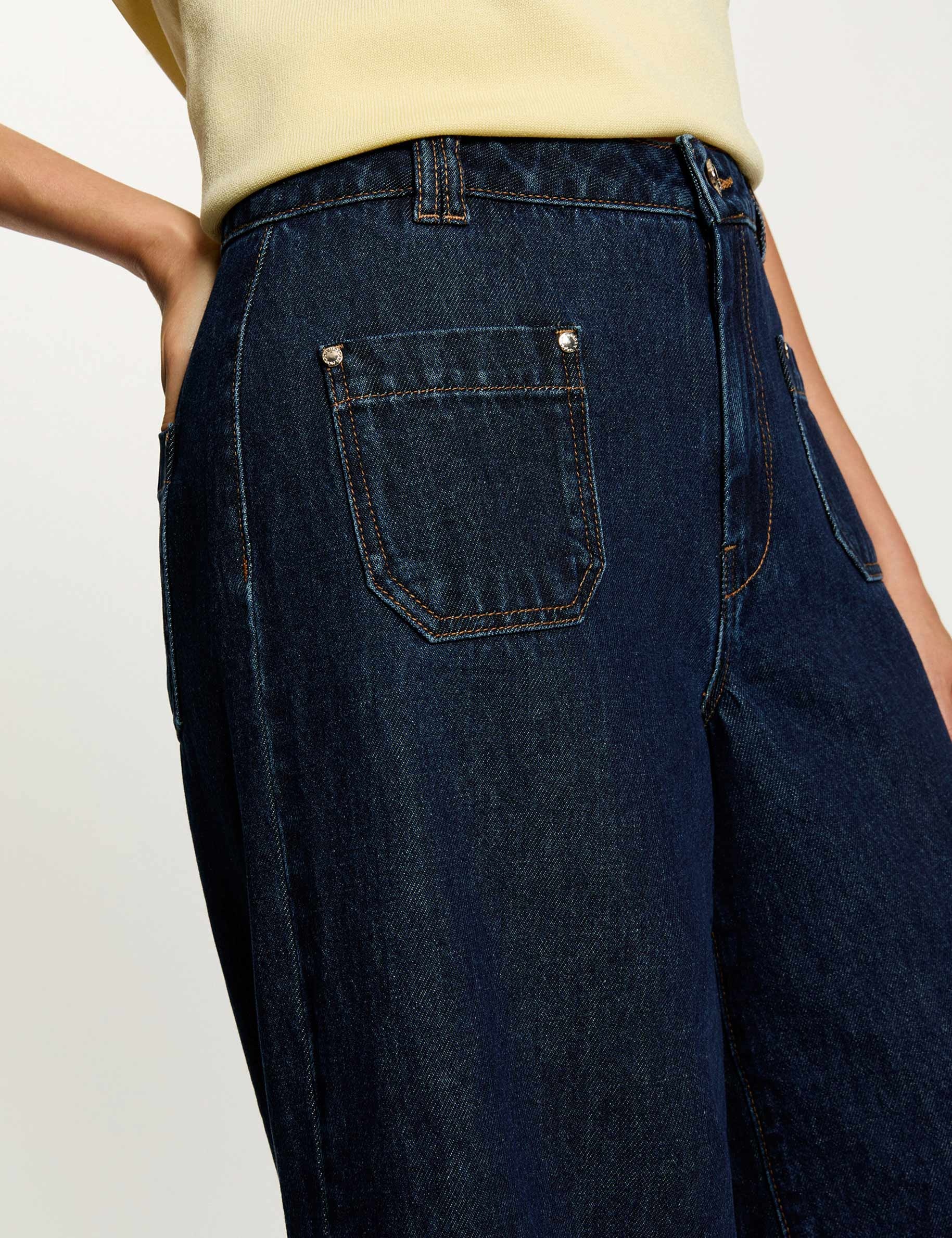 Pantal&oacute;n corto de tiro alto azul mujer