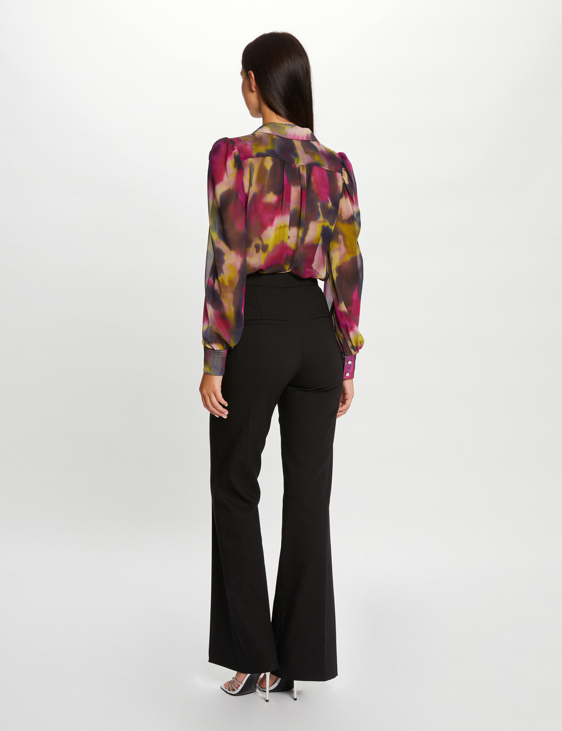 pantalon city flare con pinzas negro mujer Pantalón city flare con pinzas negro mujer