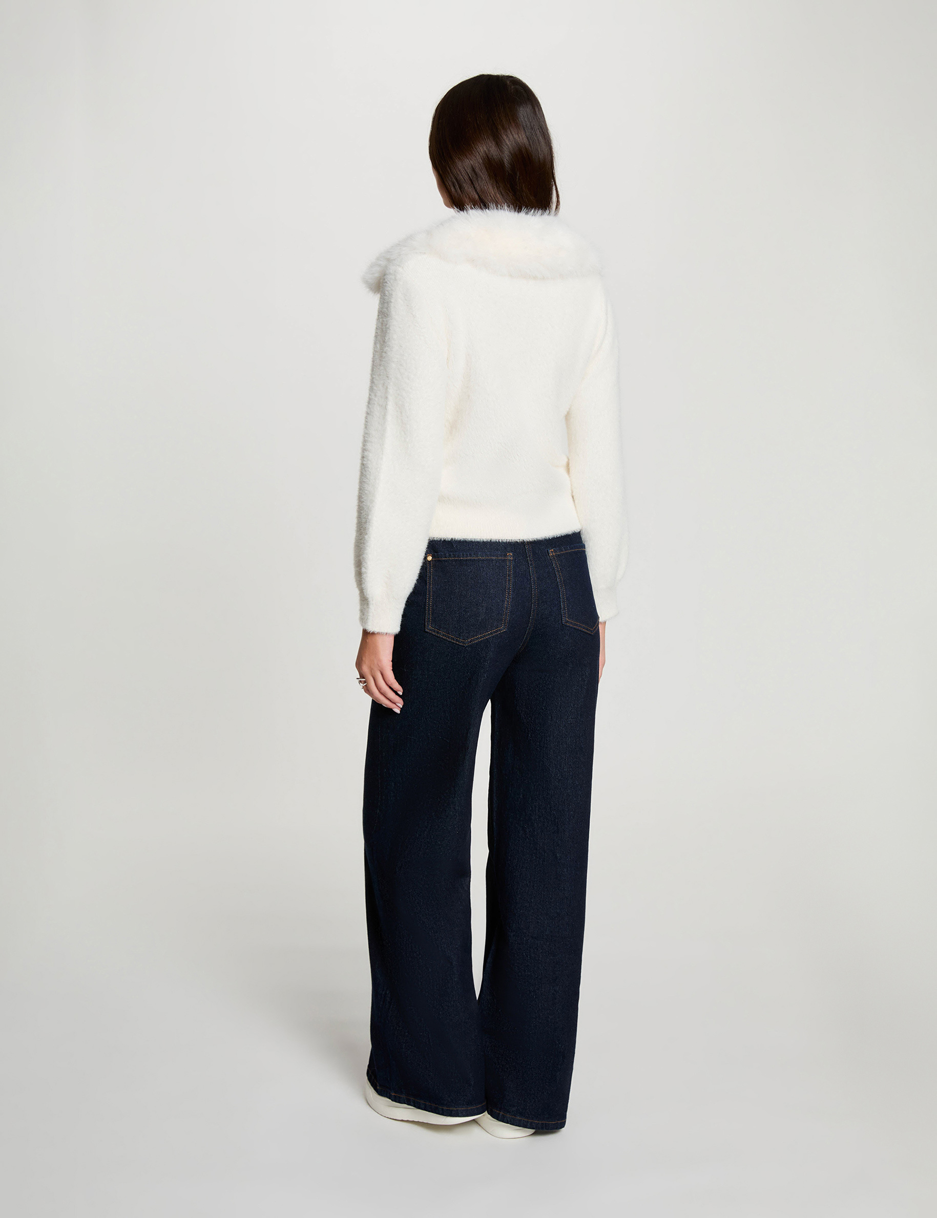 Chaqueta con cuello de piel marfil mujer