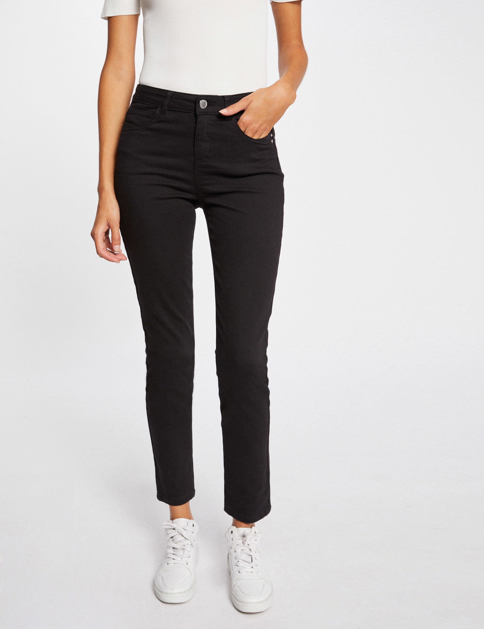 pantalon slim talle estandar negro mujer Pantalón slim talle estándar negro mujer