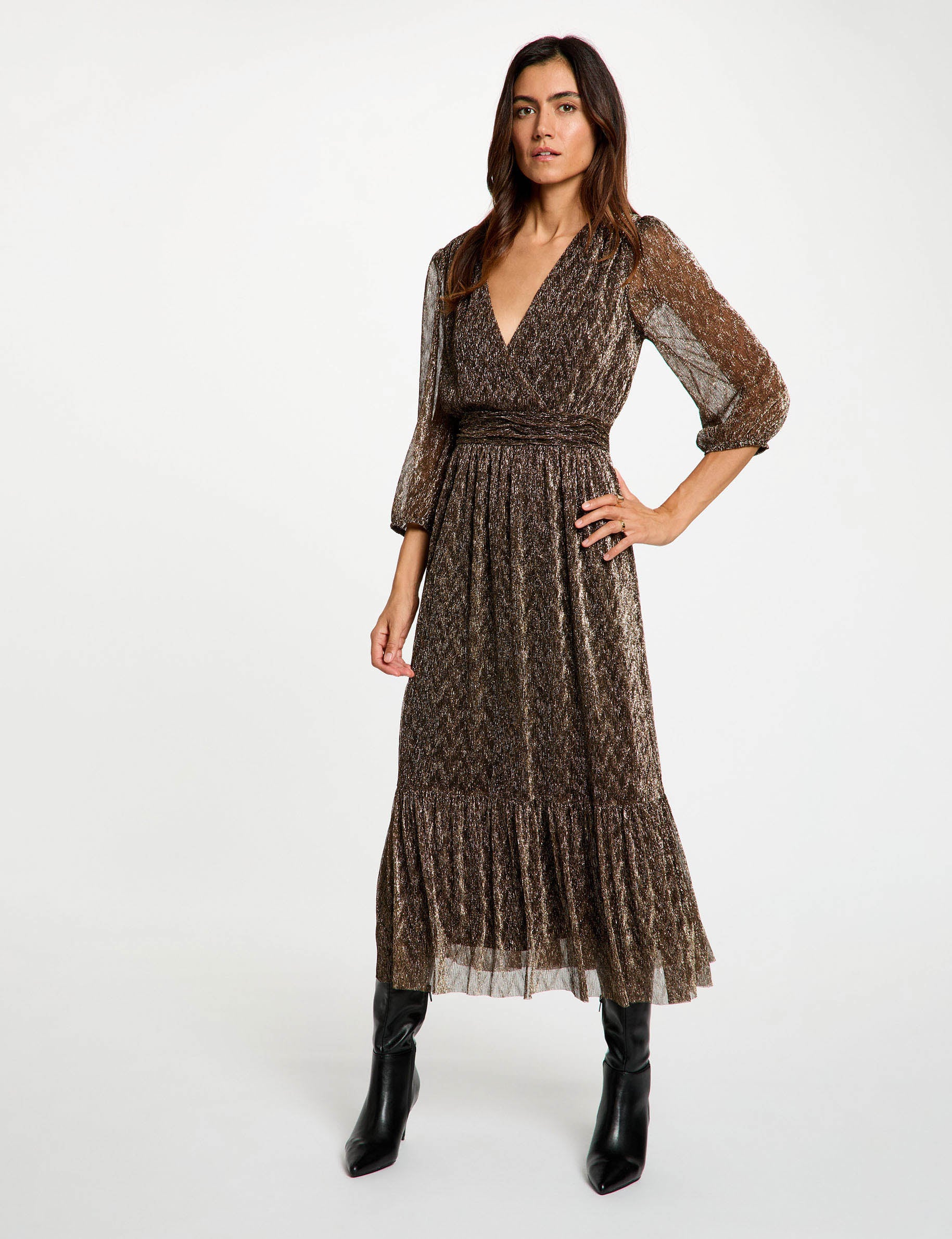 Vestido largo plisado color bronce mujer
